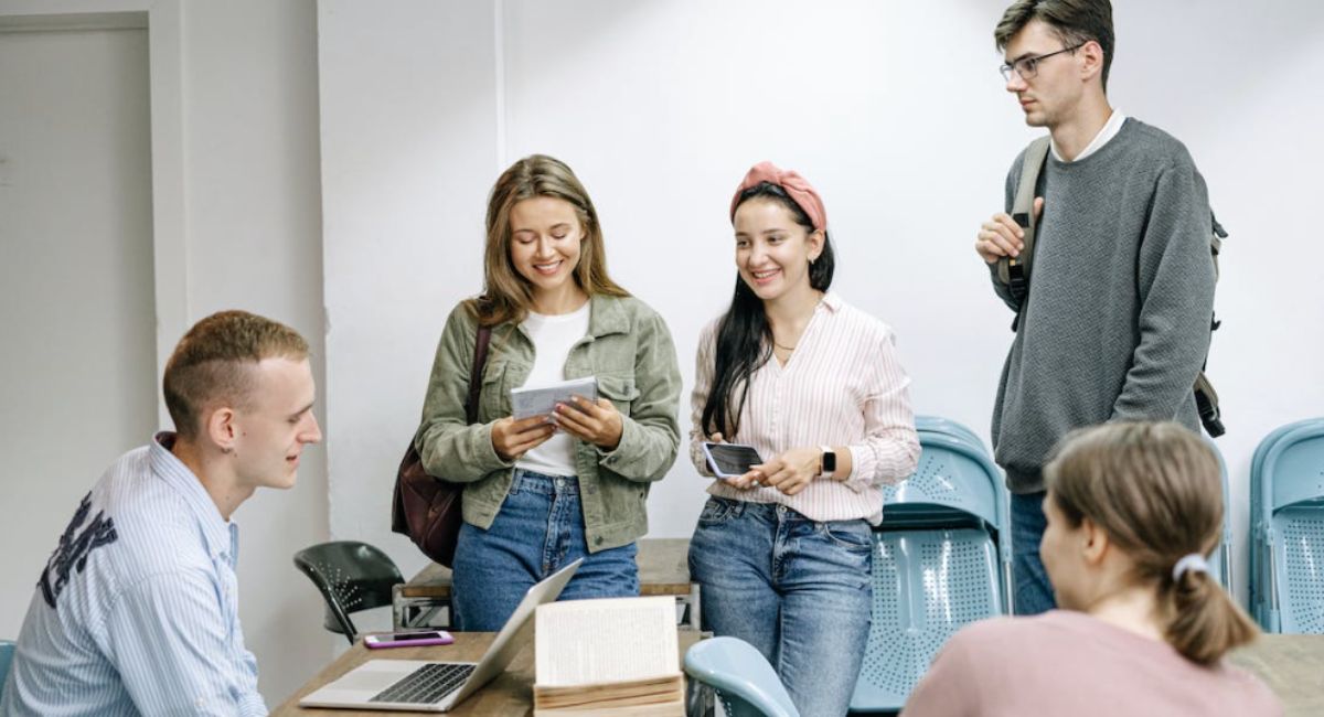 ¿Es compatible montar un negocio con ser estudiante?